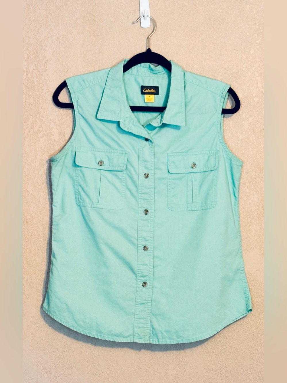 Cabela’s Teal Button Up Sleeveless Top
